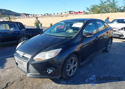 2013 Ford Focus Se z USA, uszkodzony, nr VIN 1FADP3F23DL223389